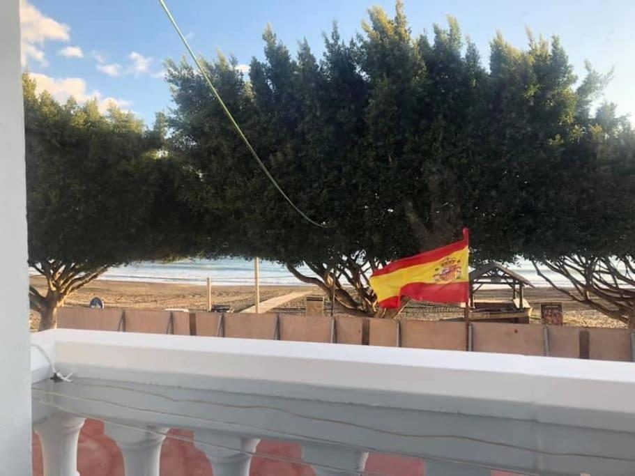 Estudio 1 Primera Linea Playa Malaga Luaran gambar